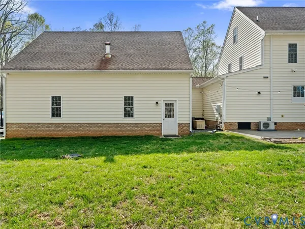 $699,950 | 110 Oak Knoll Place, Bumpass, VA 23024