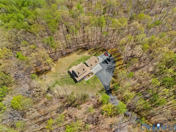 $699,950 | 110 Oak Knoll Place, Bumpass, VA 23024