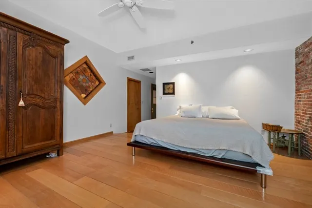 $1,850,000 | 120 Fulton Street, Unit 5 C&D, Boston, MA 02109