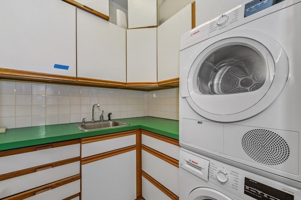 120 Fulton Street, Unit 5 C&D Boston, MA 02109 - Photo 29 of 34