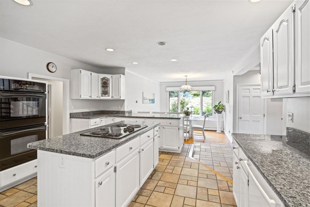 179 Hatherly Road Scituate, MA 02066 - Photo 10 of 37 Gallery Image 10