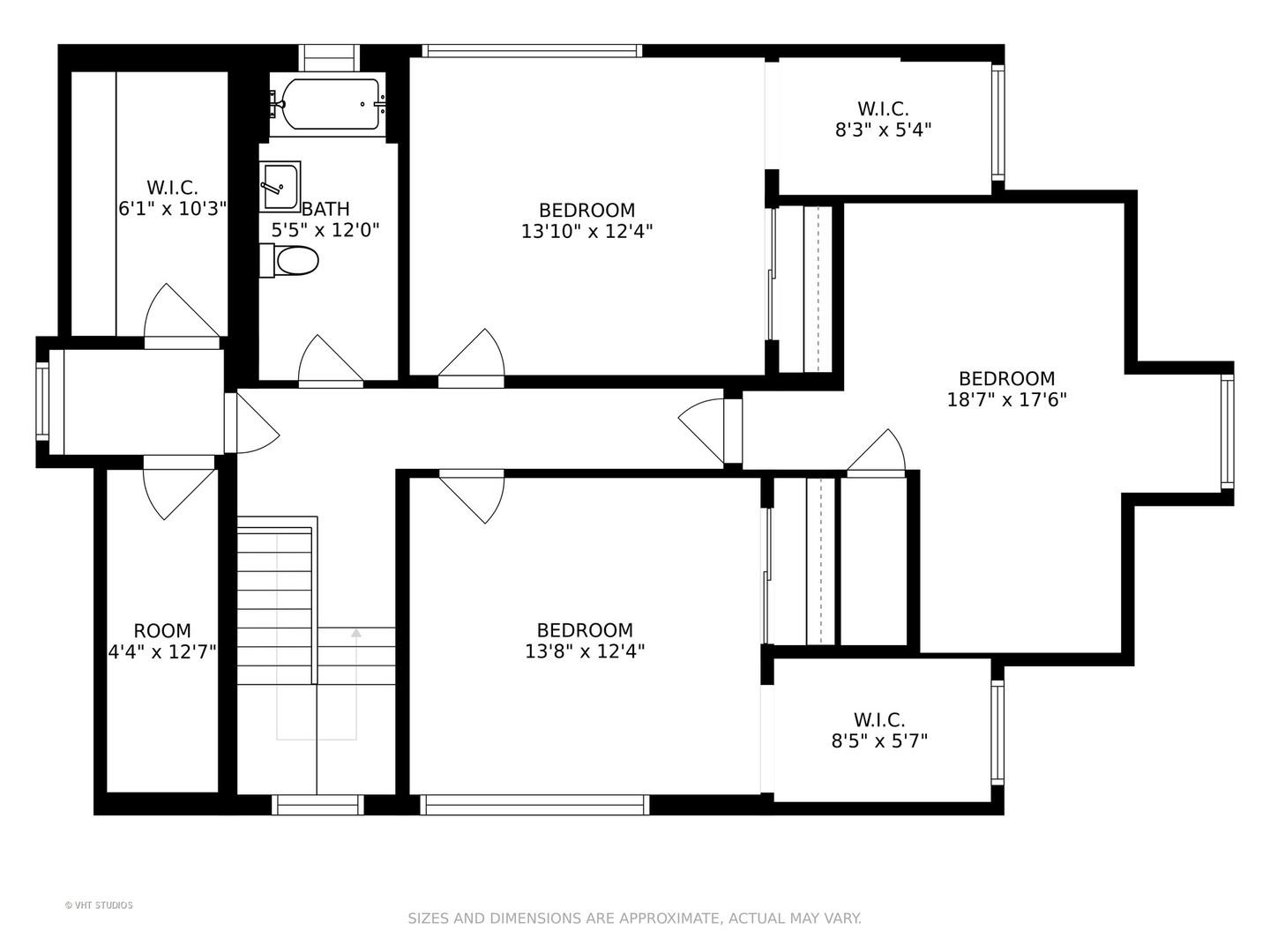 924 Sheridan Road Evanston, IL 60202 - Photo 32 of 34 a black and white photo of a park