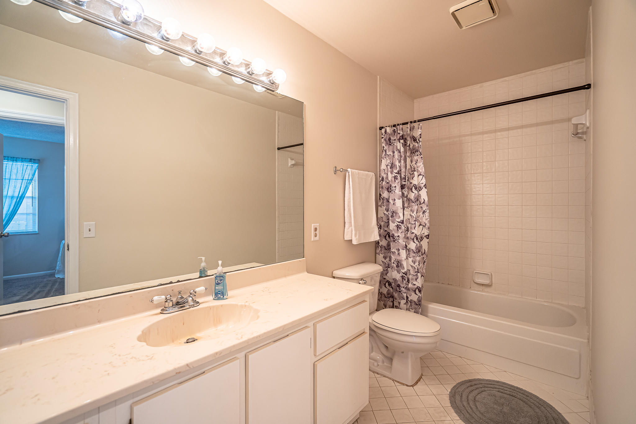 22394 Benidorm Drive Boca Raton, FL 33428 - Photo 21 of 29 Bathroom #2
