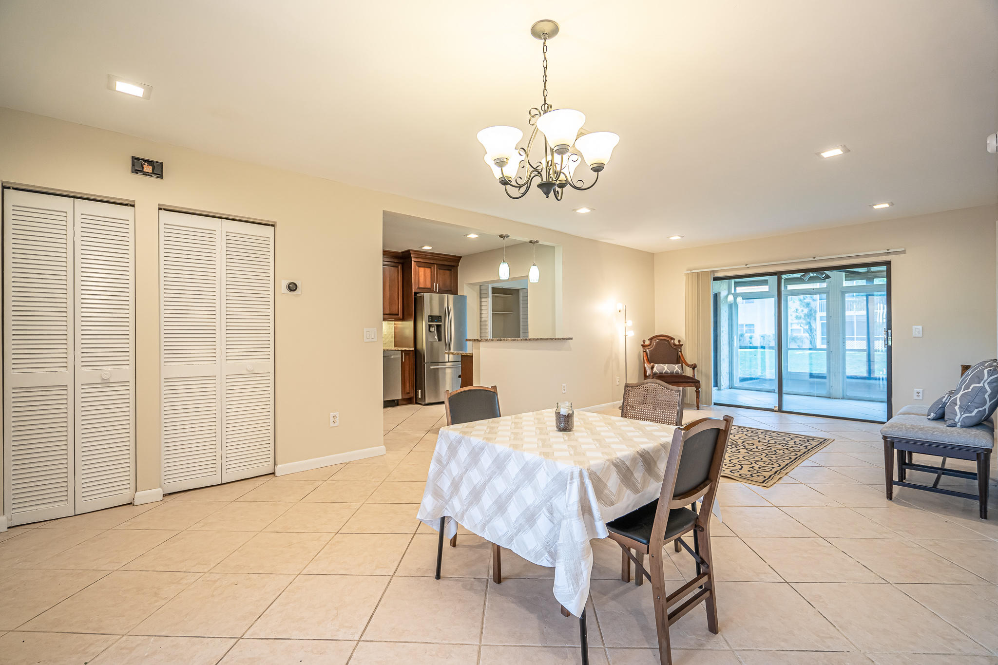 22394 Benidorm Drive Boca Raton, FL 33428 - Photo 4 of 29 Dining Area