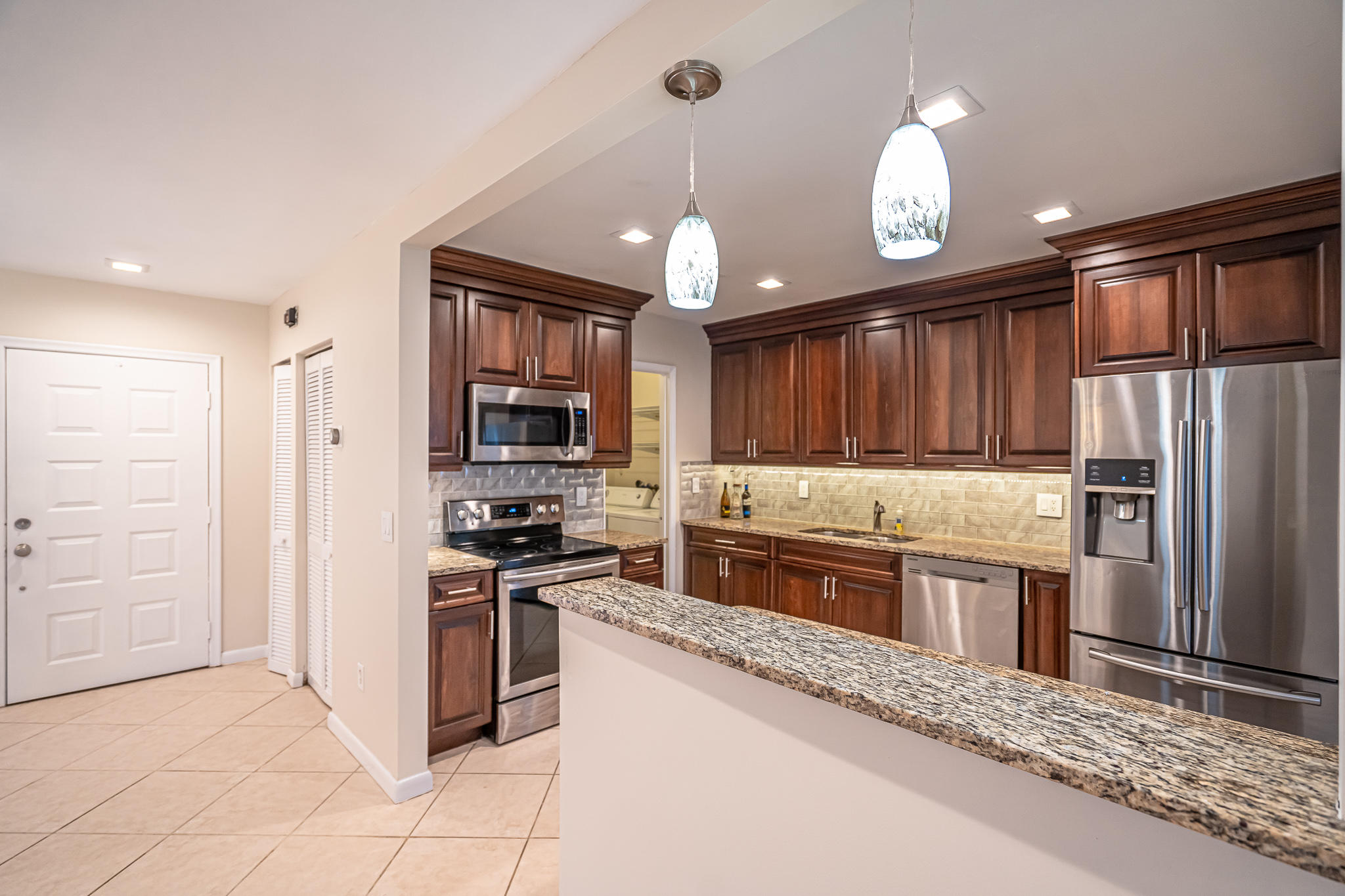 22394 Benidorm Drive Boca Raton, FL 33428 - Photo 8 of 29 Kitchen