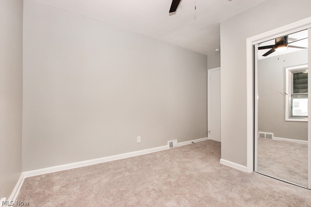 1279 Sunset Road Cleveland, OH 44124 - Photo 16 of 35