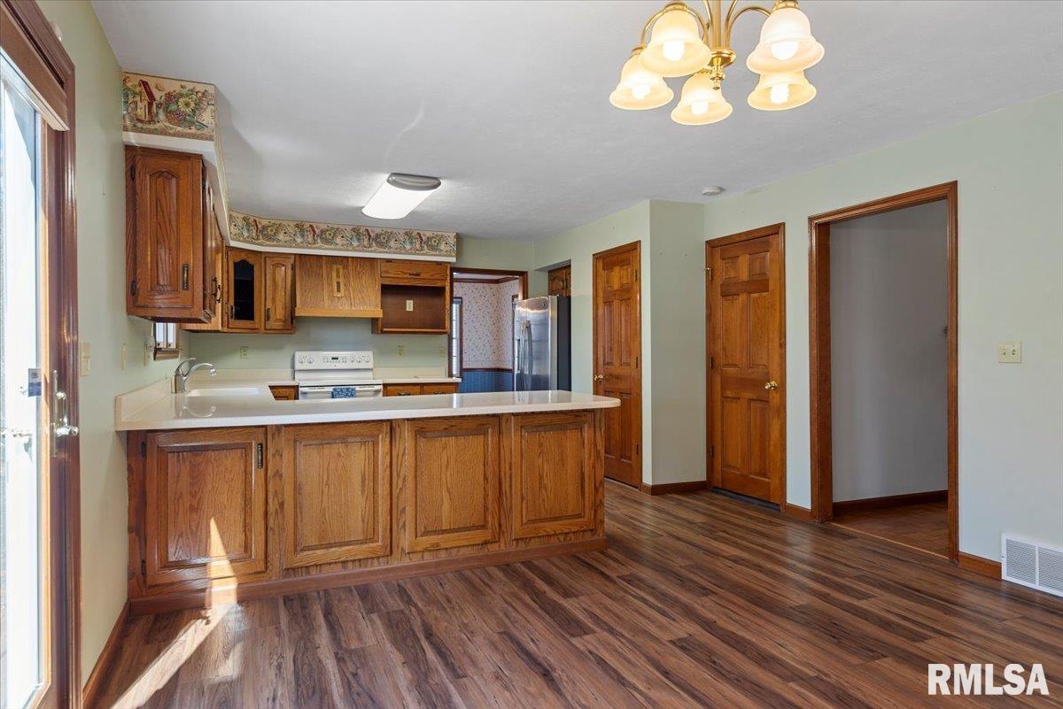 1812 Post Oak Court Springfield, IL 62704 - Photo 11 of 53