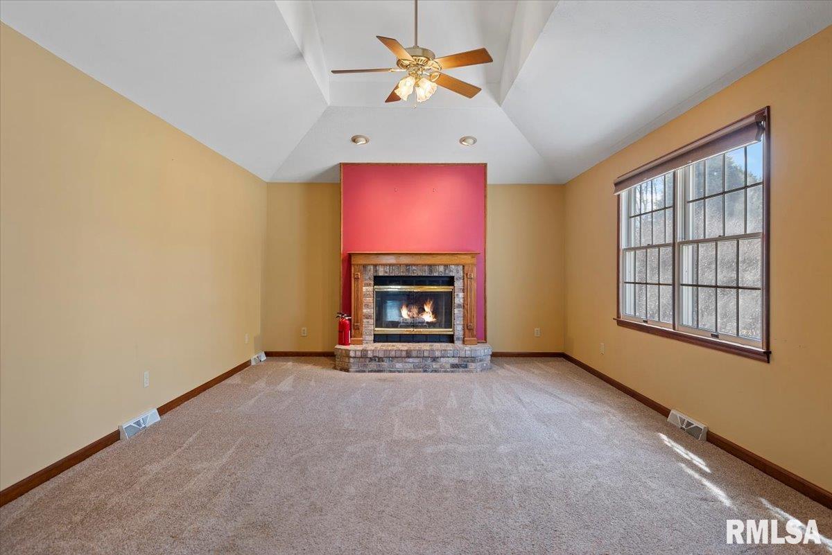 1812 Post Oak Court Springfield, IL 62704 - Photo 12 of 53