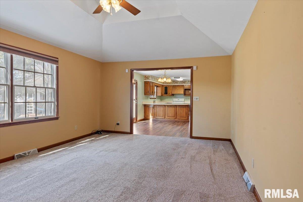 1812 Post Oak Court Springfield, IL 62704 - Photo 14 of 53