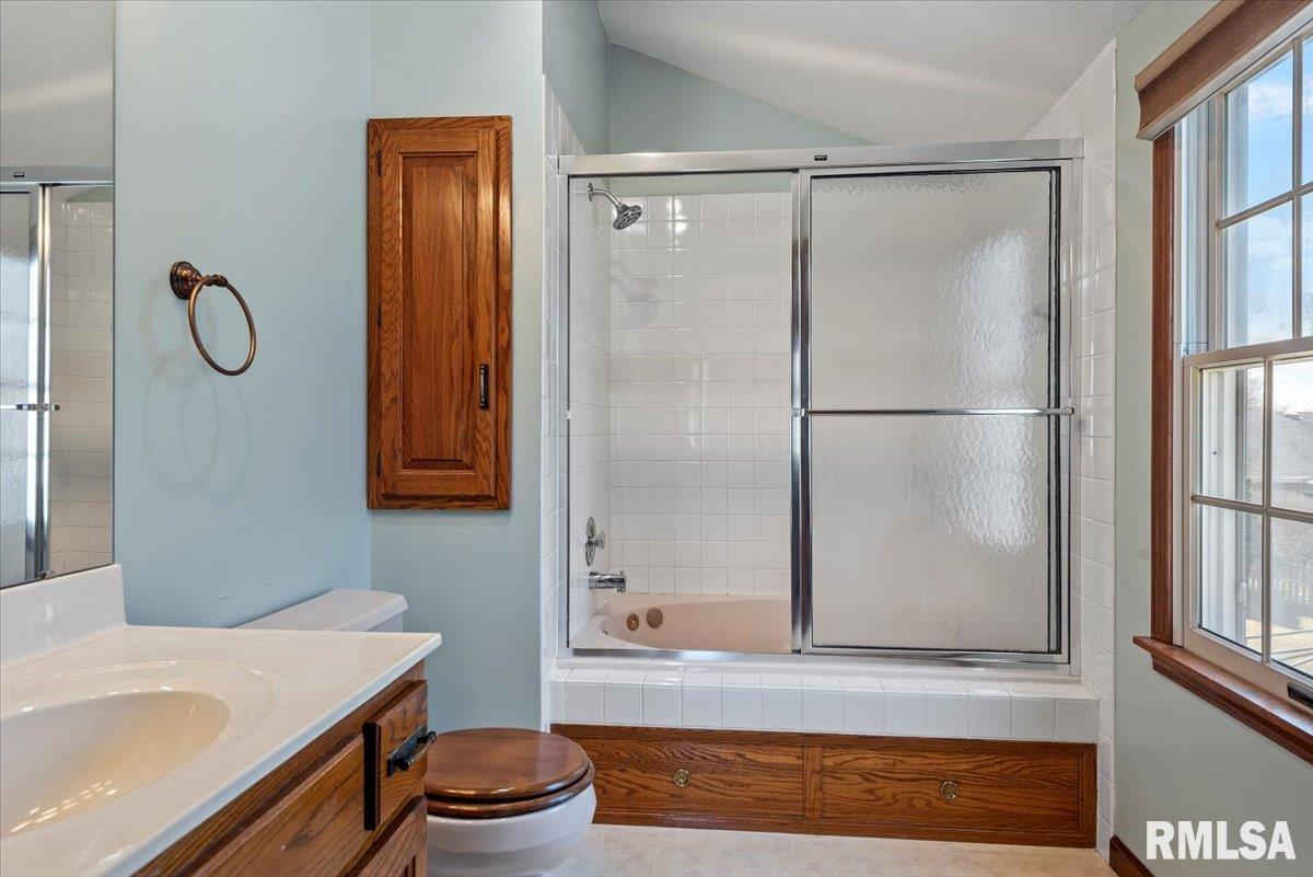 1812 Post Oak Court Springfield, IL 62704 - Photo 25 of 53