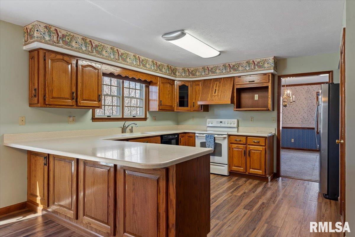 1812 Post Oak Court Springfield, IL 62704 - Photo 8 of 53