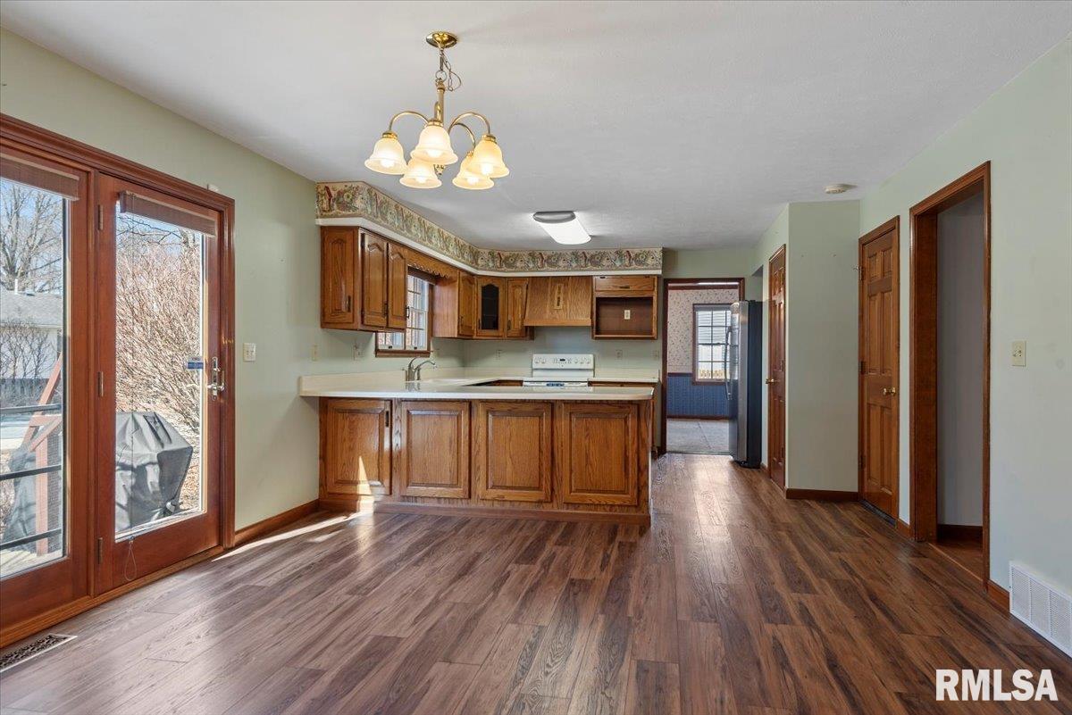 1812 Post Oak Court Springfield, IL 62704 - Photo 10 of 53