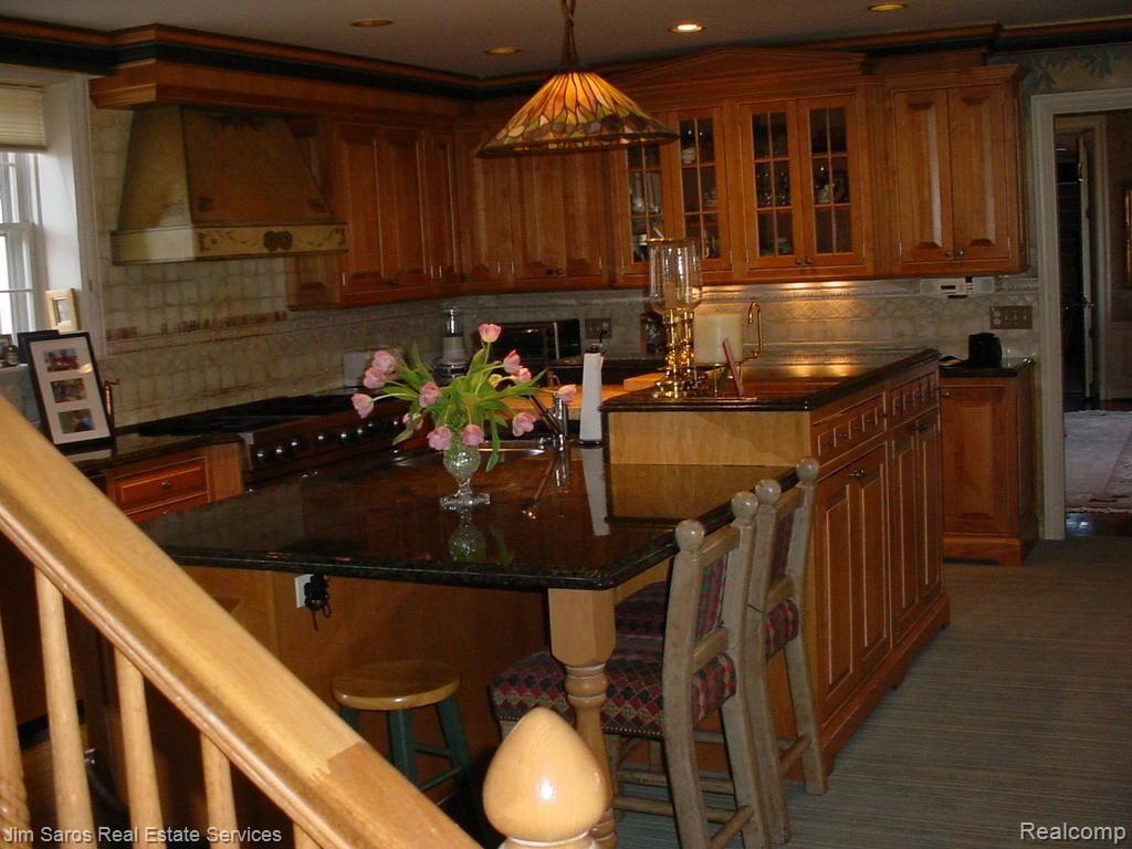 125 Kenwood Road Grosse Pointe, MI 48236 - Photo 5 of 10 125 Kenwood #16