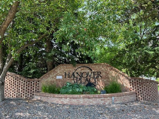 6579 South Jackson Street Centennial, CO 80121 - Photo 35 of 35 a view of a yard with potted plants