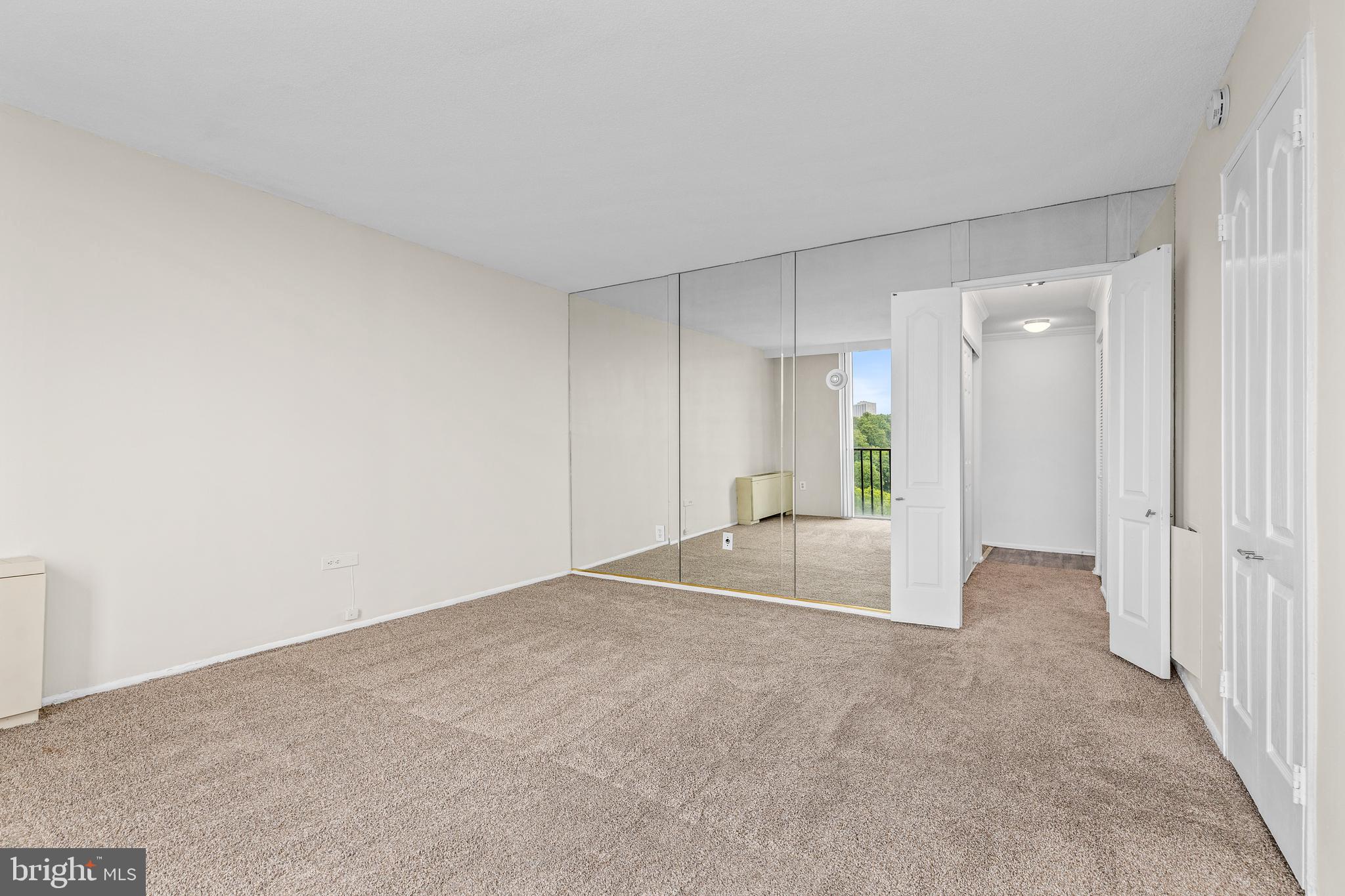 4600 South Four Mile Run Drive, Unit 1142 Arlington, VA 22204 - Photo 18 of 34 a view of an empty room