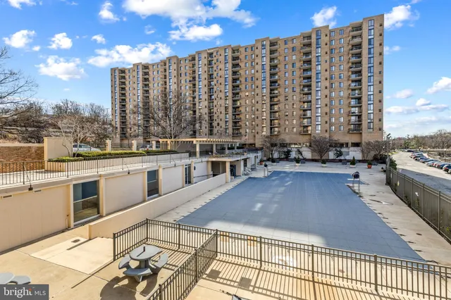 a view of a large building