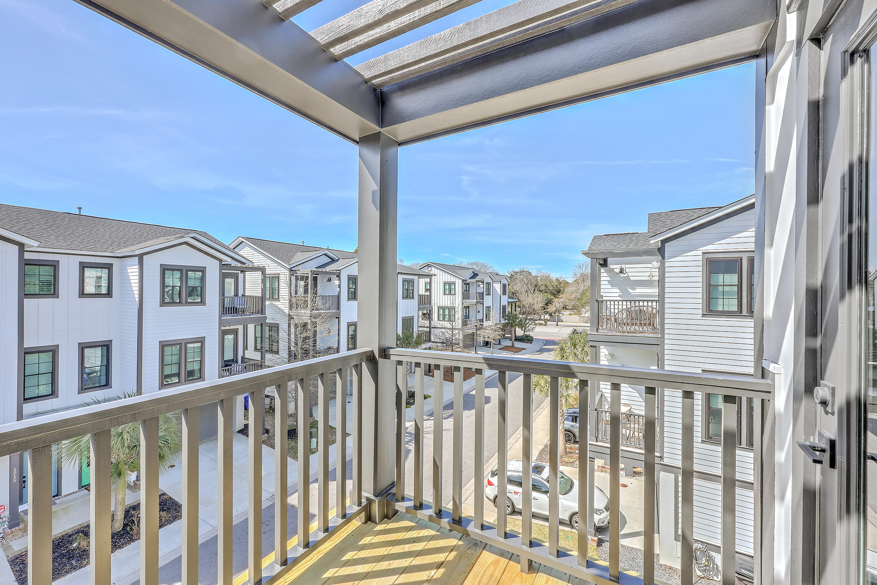 1216 Gatch Court Mount Pleasant, SC 29464 - Photo 24 of 37 ZYN_6862_3_4_5_6_7_8