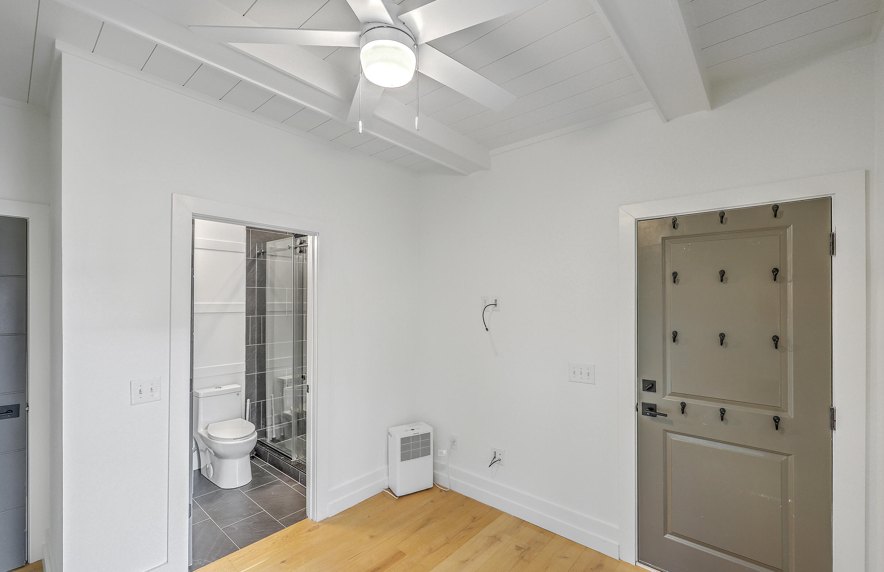 1216 Gatch Court Mount Pleasant, SC 29464 - Photo 32 of 37 ZYN_6918_19_20_21_22_23_24