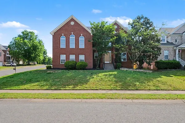 $515,000 | 131 Herons Nest Lane, Hendersonville, TN 37075