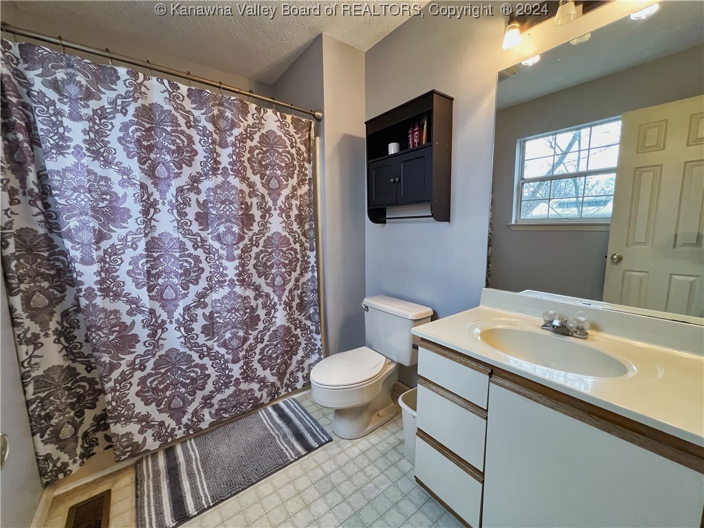 20 Ashley Circle Elkview, WV 25071 - Photo 19 of 42 Gallery Image 19