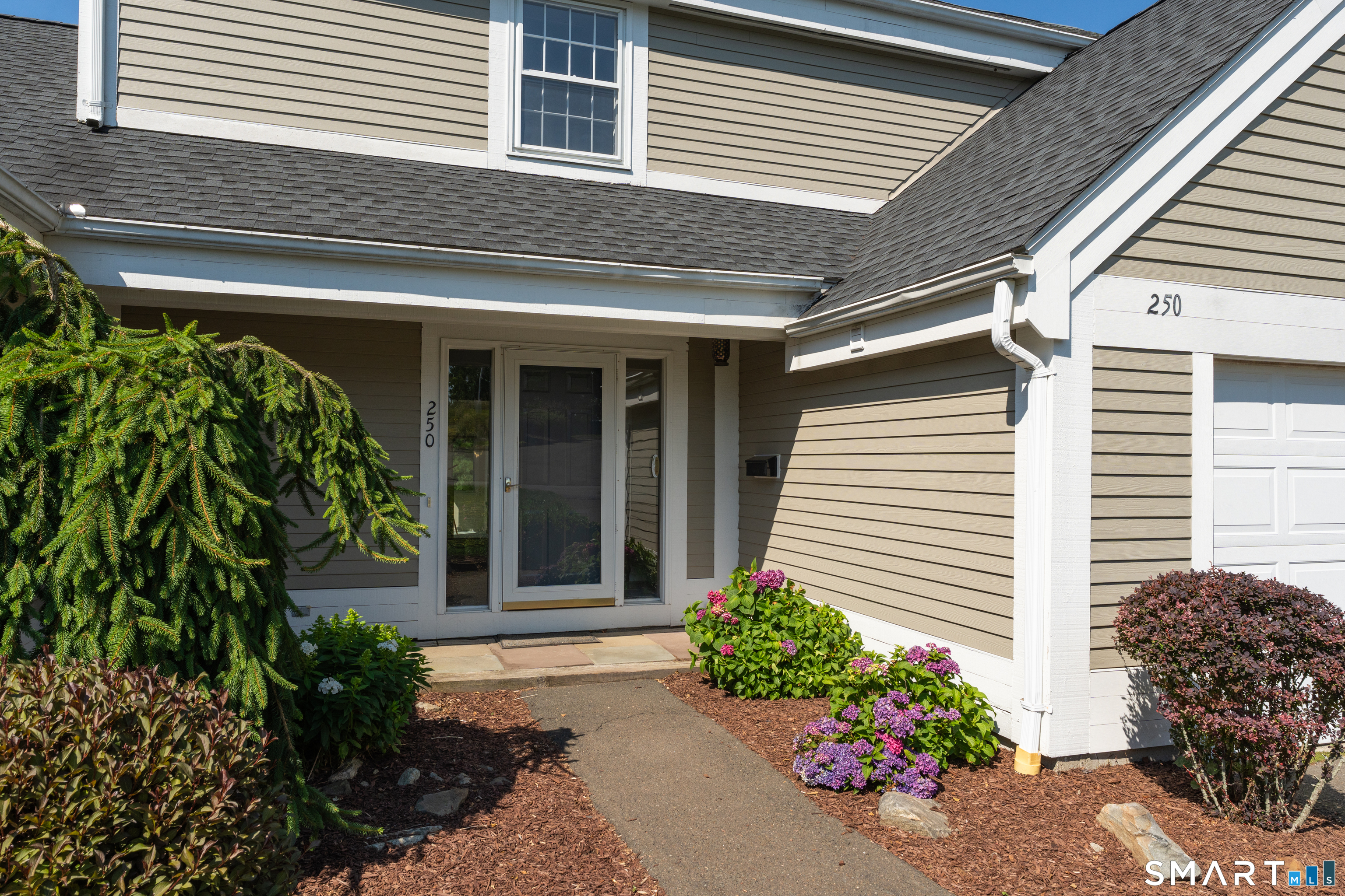 250 Legend Hill Road, Unit 250 Madison, CT 06443 - Photo 4 of 40