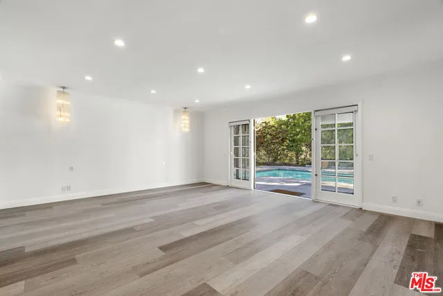 $15,500 | 3217 Hutton Drive, Beverly Hills, CA 90210