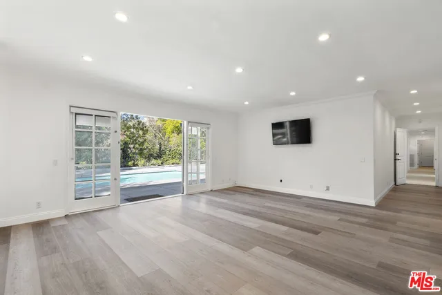 $15,500 | 3217 Hutton Drive, Beverly Hills, CA 90210
