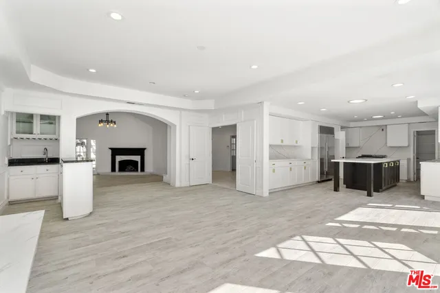 $15,500 | 3217 Hutton Drive, Beverly Hills, CA 90210