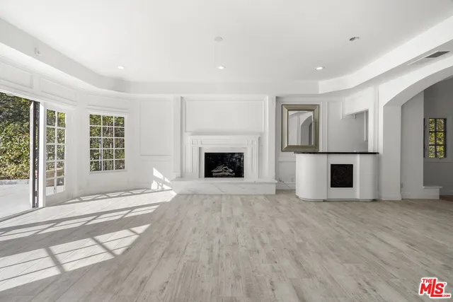 $15,500 | 3217 Hutton Drive, Beverly Hills, CA 90210