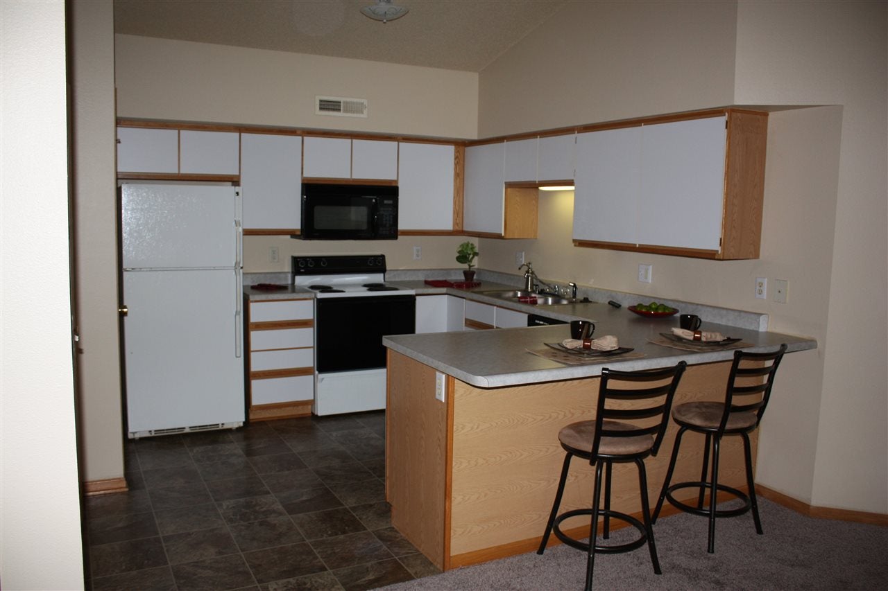 2262 Holiday Road, Unit 110 Coralville, IA 52241 - Photo 2 of 13 Gallery Image 2