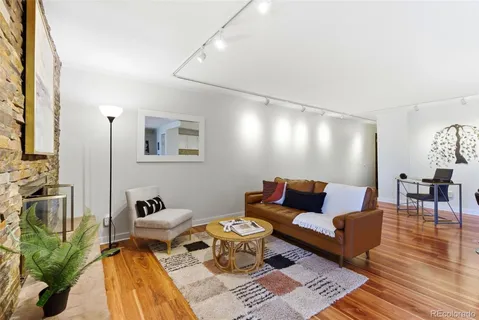 $500,000 | 2 Adams Street, Unit 105, Denver, CO 80206