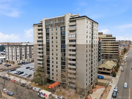 $500,000 | 2 Adams Street, Unit 105, Denver, CO 80206