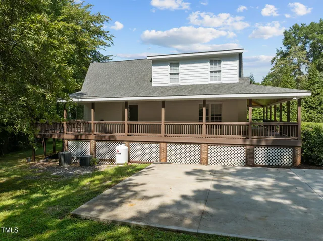 a house view with a outdoor space