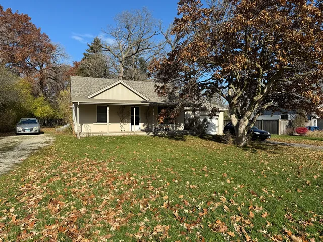 $349,000 | 1123 Quassey Avenue, Lake Bluff, IL 60044