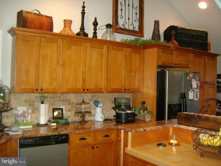 11 Shepherd Road Cherry Hill, NJ 08034 - Photo 14 of 25 Kitchen