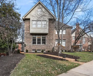 $1,350,000 | 7909 Kingsbury Boulevard, Clayton, MO 63105