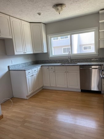 255 North Road, Unit 53 Chelmsford, MA 01824 - Photo 5 of 22 Gallery Image 5