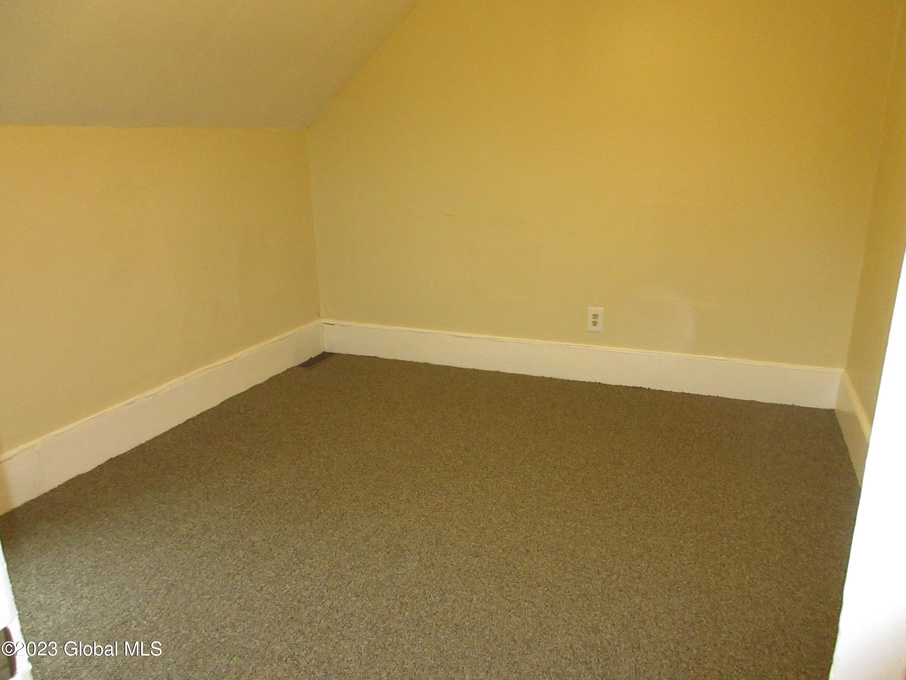 372 Dike Road, Unit 4 Fort Edward, NY 12828 - Photo 27 of 41 IMG_0136