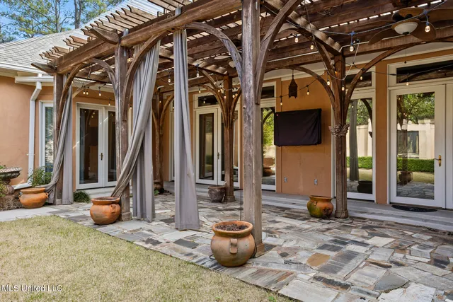 $859,000 | 460 St Andrews Drive, Jackson, MS 39211