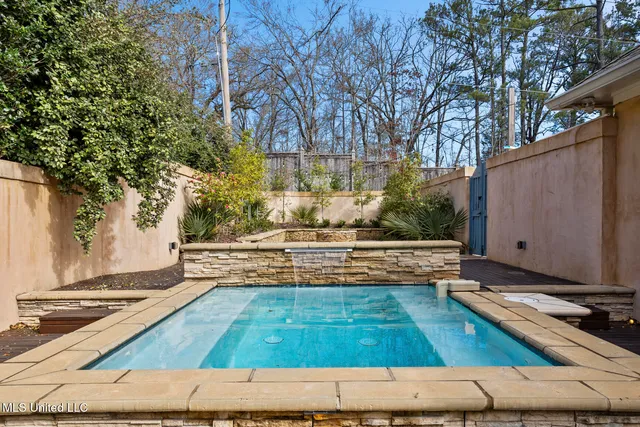 $859,000 | 460 St Andrews Drive, Jackson, MS 39211