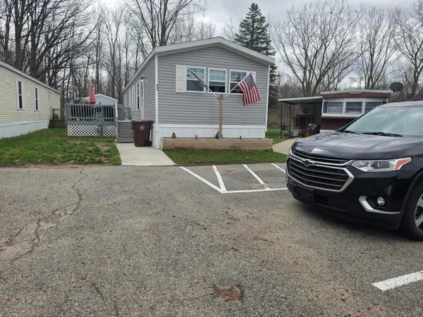 $69,999 | 847 Apple Tree Court Northwest, Walker, MI 49534