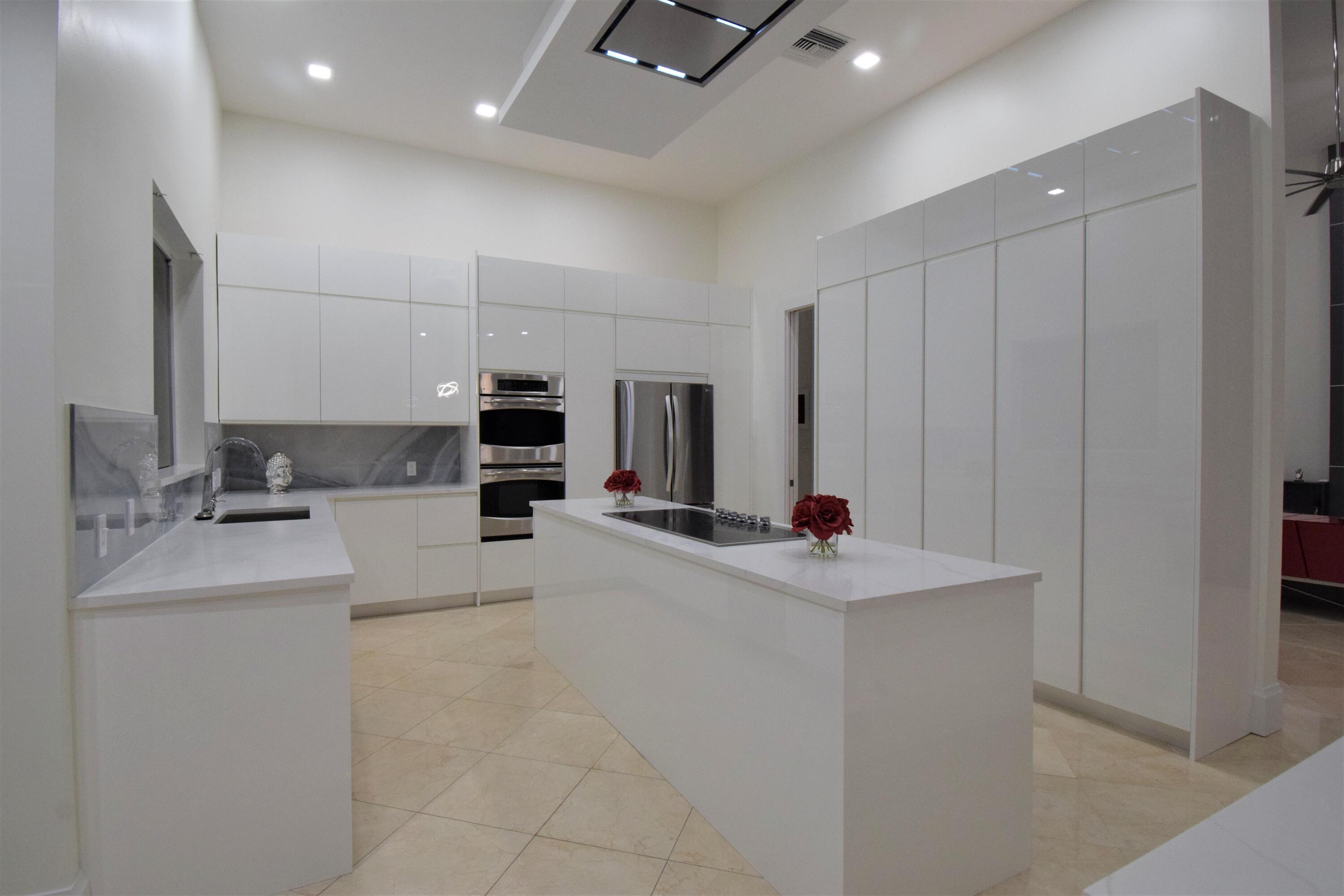 17783 Heather Ridge Road Boca Raton, FL 33498 - Photo 14 of 57 Full Wall Built-In Pantry