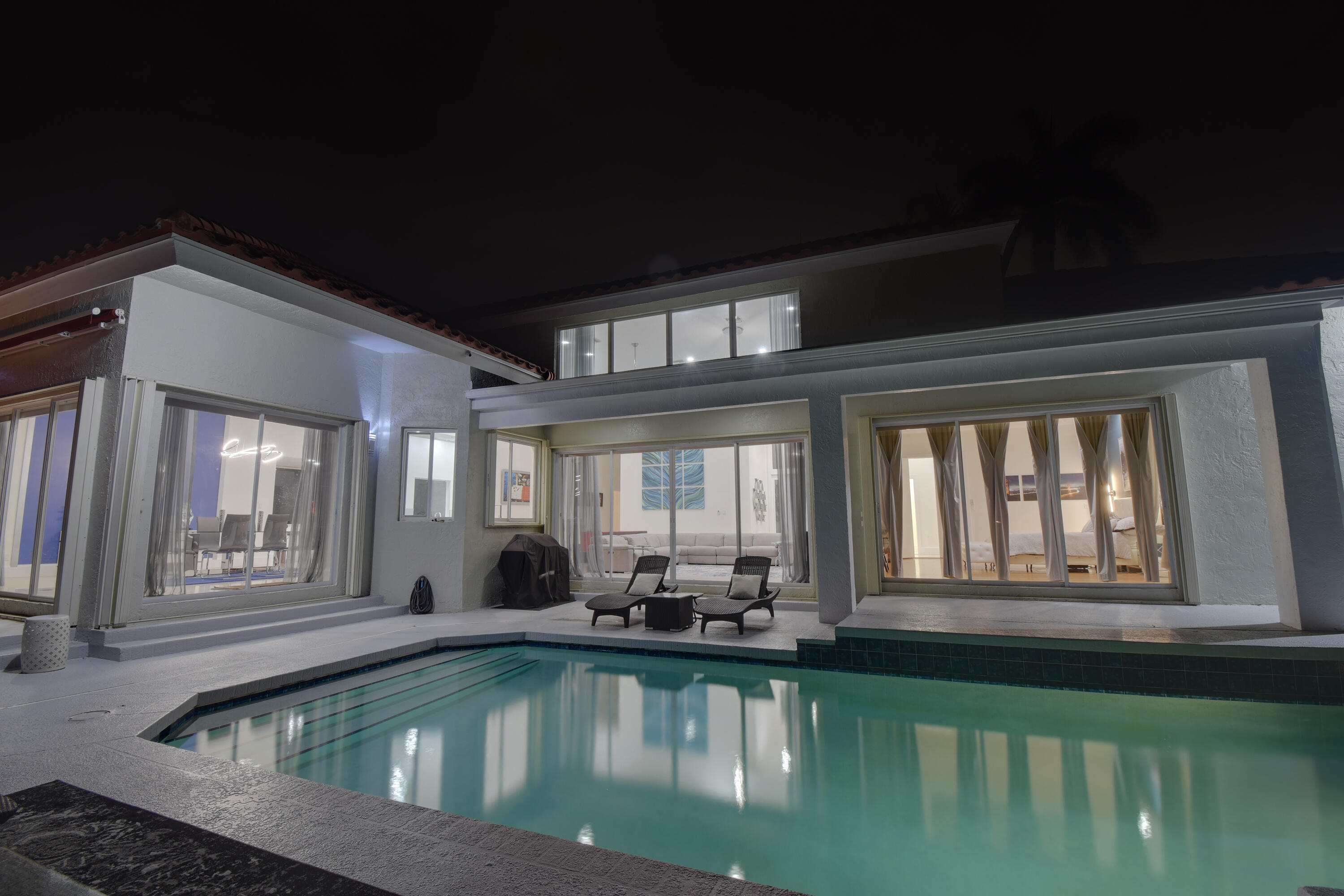 17783 Heather Ridge Road Boca Raton, FL 33498 - Photo 9 of 57 Outdoor Evening Living Space