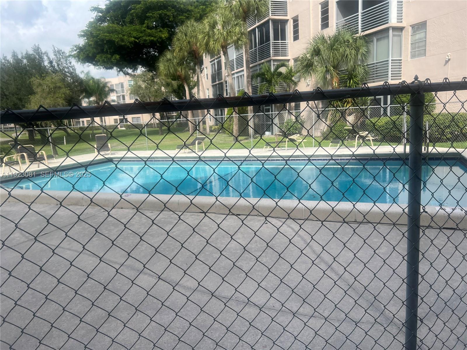 9510 Seagrape Drive, Unit 101 Davie, FL 33324 - Photo 6 of 18