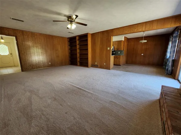 $2,800 | 2604 Buckingham Drive, Denton, TX 76209
