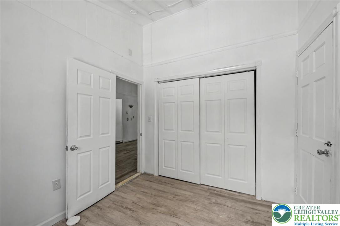 108 Mink Lane Bushkill, PA 18324 - Photo 27 of 33 a view of an empty room