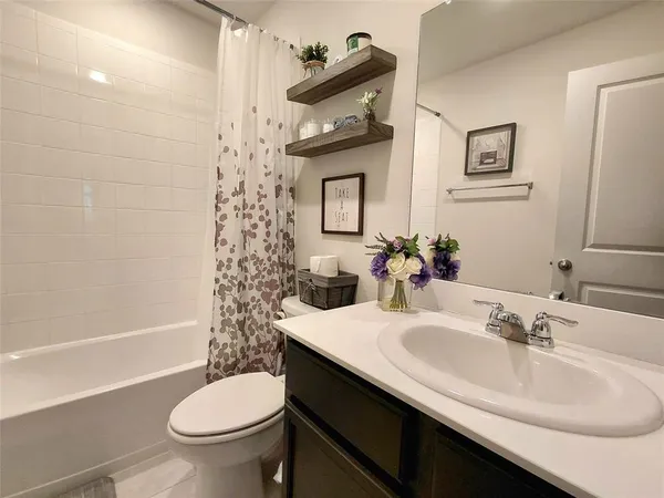 $2,100 | 2267 Vance Drive, Forney, TX 75126