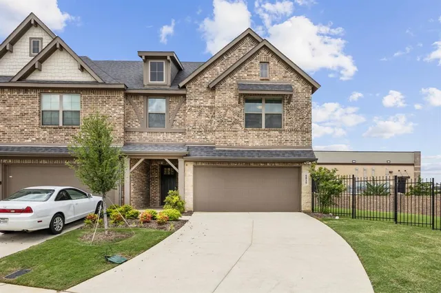 $349,900 | 6815 Joelene Rae Drive, Arlington, TX 76001