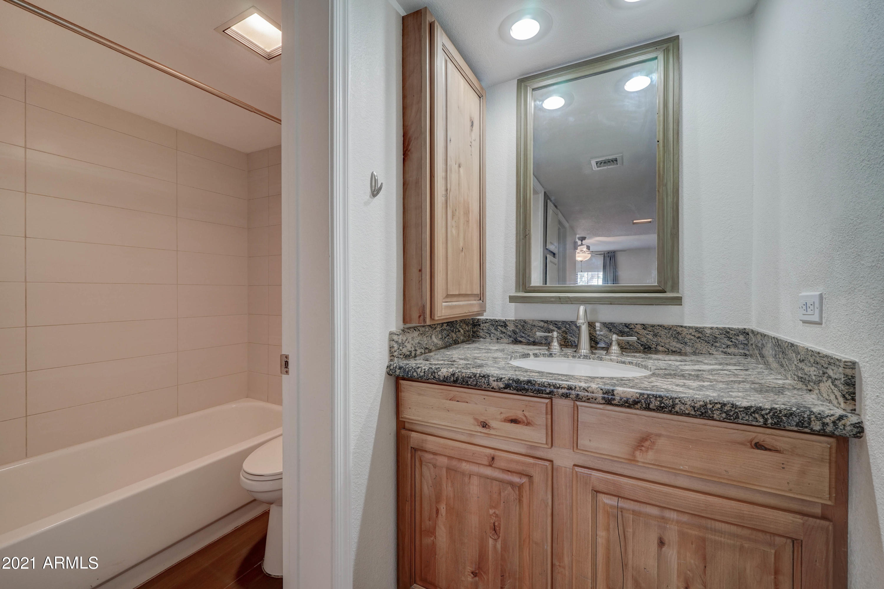 10410 North Cave Creek Road, Unit 2223 Phoenix, AZ 85020 - Photo 20 of 21 10410 N Cave Creek, 2223-20