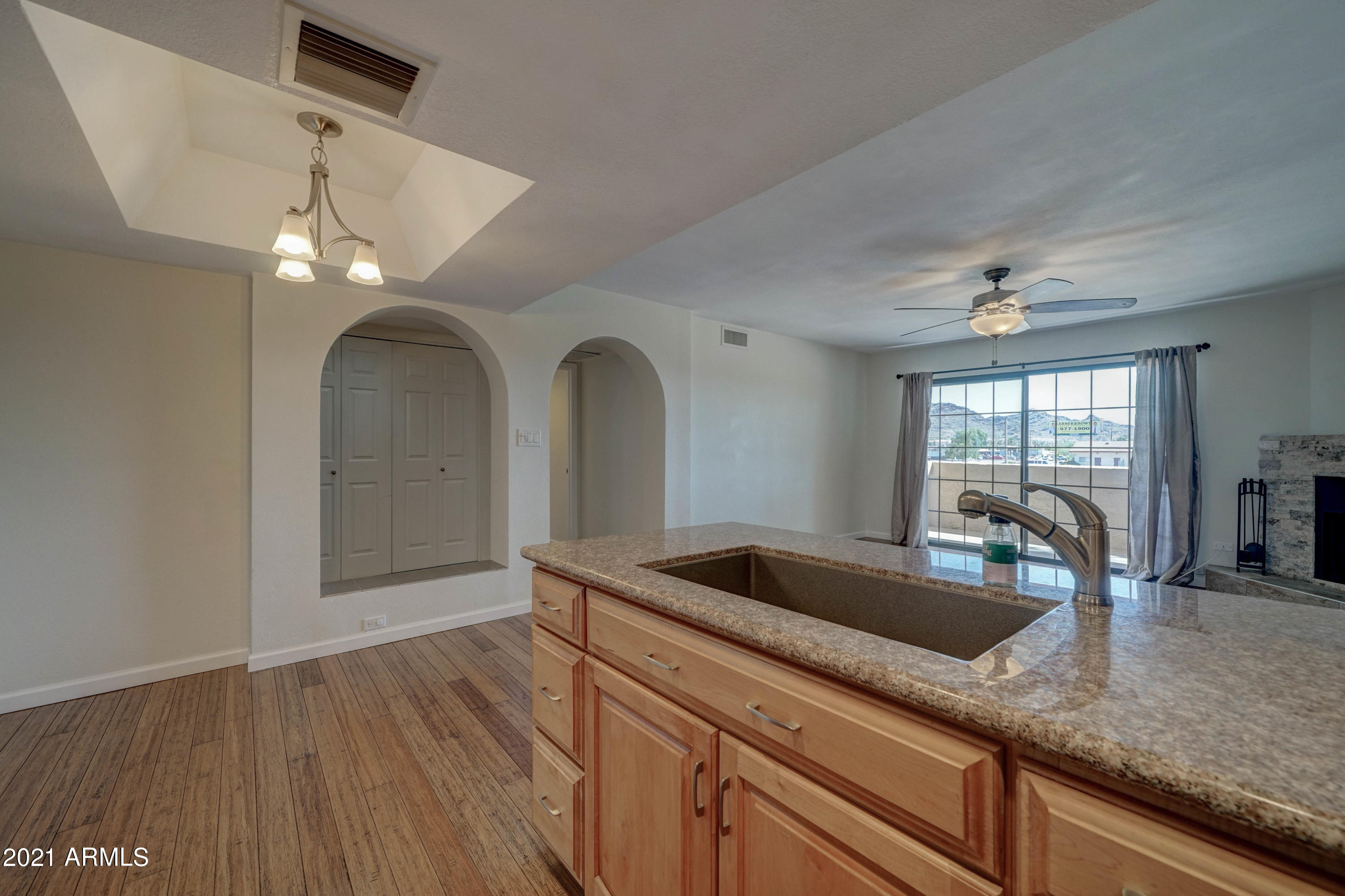 10410 North Cave Creek Road, Unit 2223 Phoenix, AZ 85020 - Photo 10 of 21 10410 N Cave Creek, 2223-10